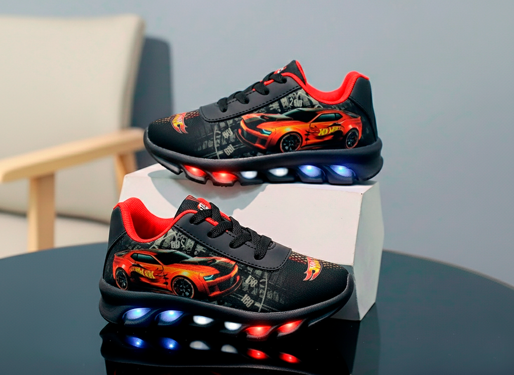 Tênis LED Infantil Hotwheels